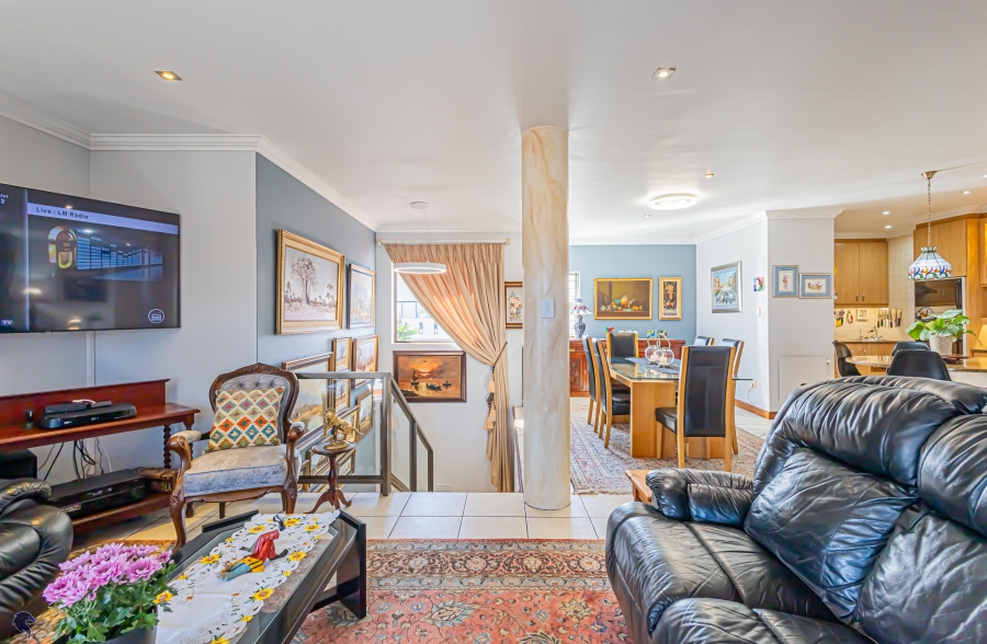 4 Bedroom Property for Sale in Calypso Beach Western Cape